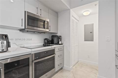325 S Biscayne Blvd 3421, Miami FL - photo 13 of 43