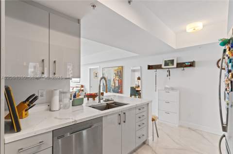 325 S Biscayne Blvd 3421, Miami FL - photo 14 of 43