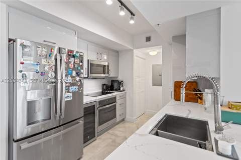 325 S Biscayne Blvd 3421, Miami FL - photo 17 of 43