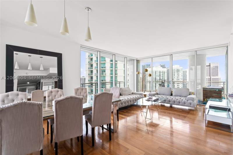 3 bedroom Condominium at 90 SW 3rd St 3504, Ivy Condo, Miami — photo 2