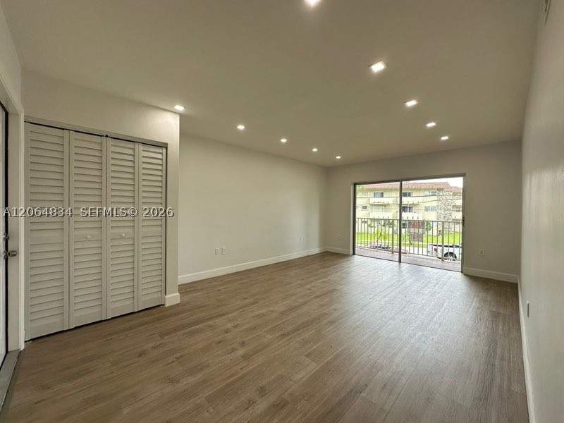 2 bedroom Condominium at 7610 SW 82nd St J208, Village At Dadeland Condo, Miami — photo 5
