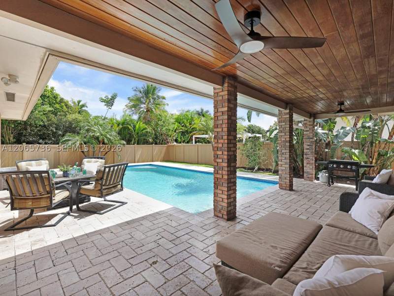 3 bedroom SingleFamilyResidence at 1401 NE 103rd St, Re-Plat Of Track C Miami, Miami Shores — photo 4