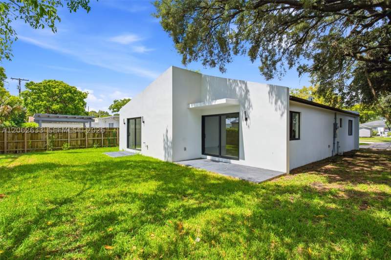 4 bedroom SingleFamilyResidence at 6421 SW 59th Ave, University Park, South Miami — photo 3