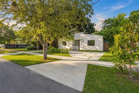 6421 SW 59th Ave, South Miami FL - photo 7 of 31