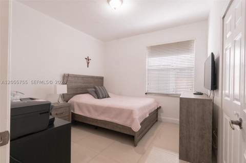 8526 NW 108th Ave 8526, Doral FL - photo 10 of 54