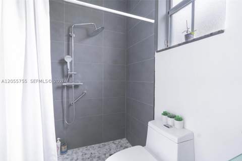 8526 NW 108th Ave 8526, Doral FL - photo 9 of 54