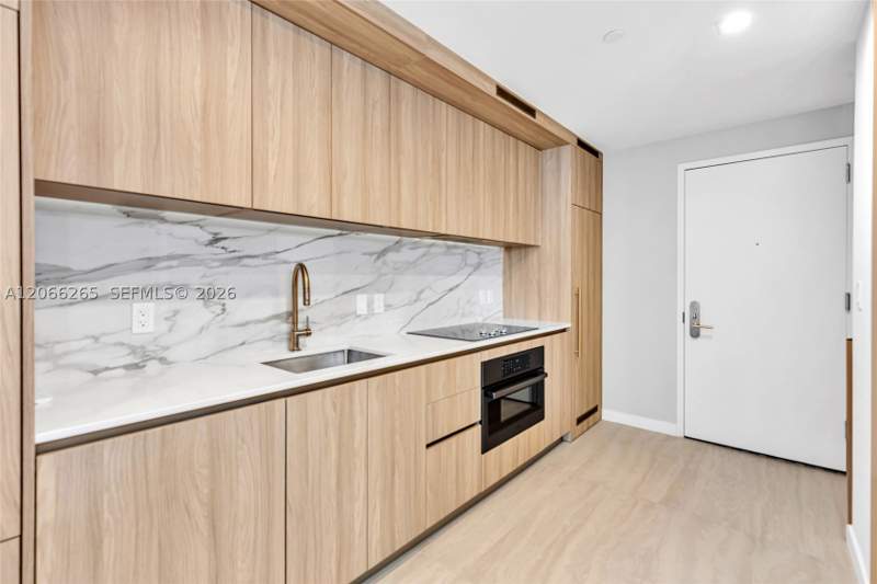 2 bedroom Condominium at 77 SE 5th St 2006, Viceroy, Miami — photo 4