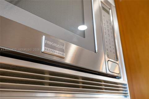 11403 NE 8th Ave, Biscayne Park FL - photo 10 of 44