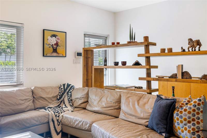3 bedroom SingleFamilyResidence at 11403 NE 8th Ave, Amd Pl Griffing Biscayne, Biscayne Park — photo 4