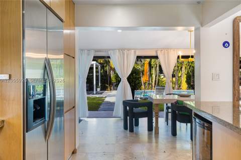11403 NE 8th Ave, Biscayne Park FL - photo 9 of 44