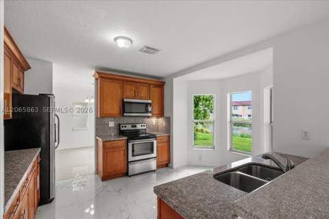 1720 NE 35 Avenue, Homestead FL - photo 6 of 44