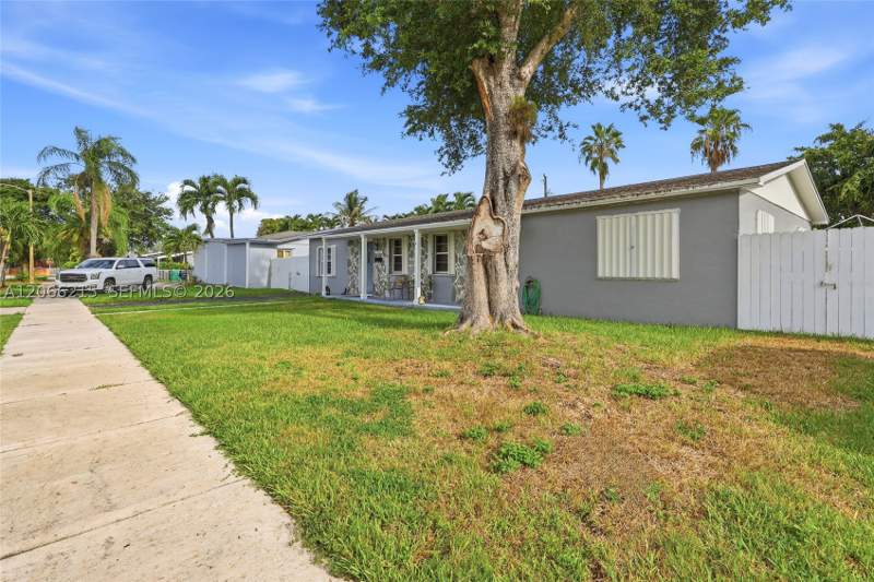 3 bedroom SingleFamilyResidence at 10235 Pan American Dr, Cutler Ridge Sec 3, Cutler Bay — photo 3