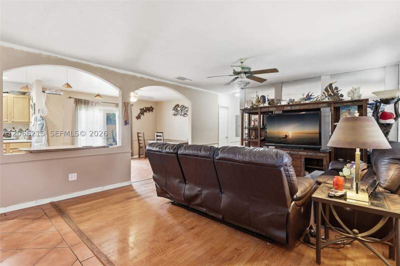 3 bedroom SingleFamilyResidence at 10235 Pan American Dr, Cutler Ridge Sec 3, Cutler Bay — photo 4