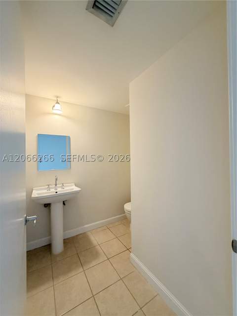 185 SW 7th St 3105, Miami FL - photo 13 of 36