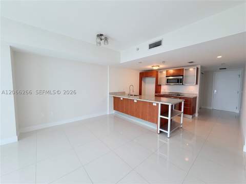 185 SW 7th St 3105, Miami FL - photo 7 of 36