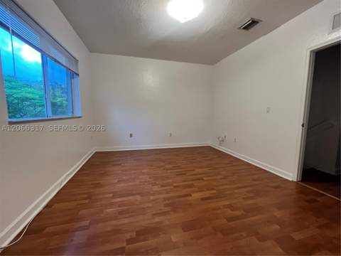 8564 SW 214th Way, Cutler Bay FL - photo 13 of 31