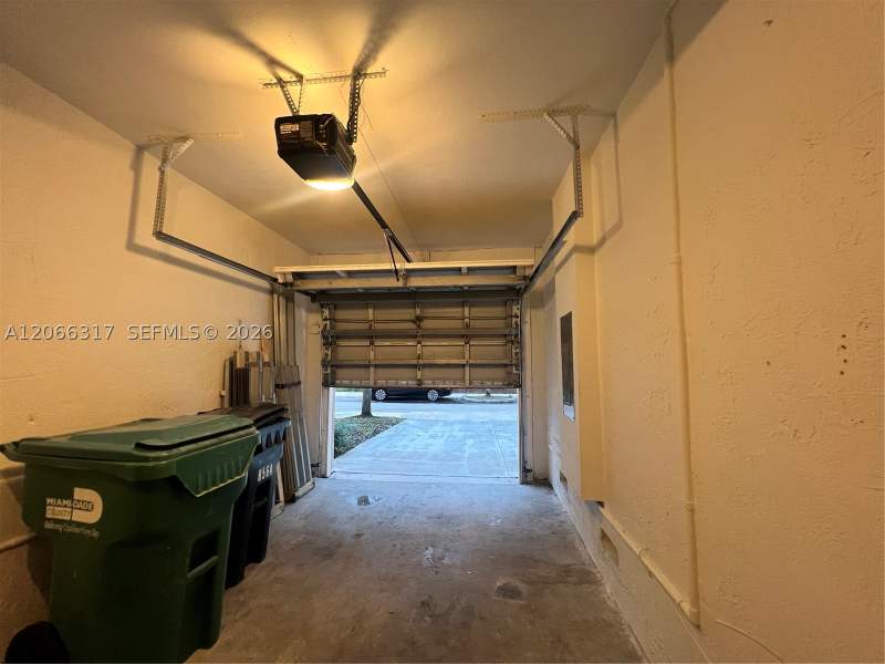 3 bedroom Townhouse at 8564 SW 214th Way, Santa Barbara, Cutler Bay — photo 2