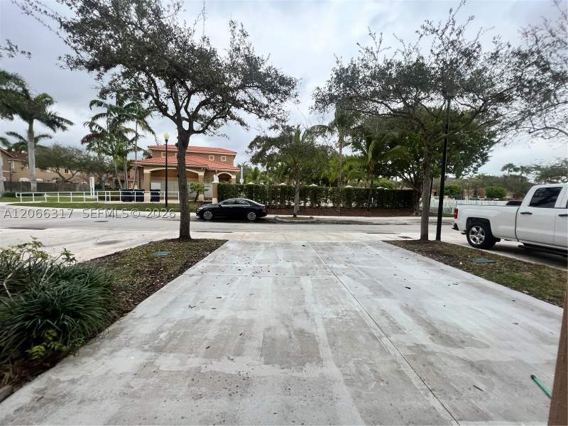 3 bedroom Townhouse at 8564 SW 214th Way, Santa Barbara, Cutler Bay — photo 5