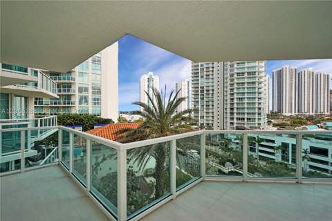 250 Sunny Isles Blvd 3-705, Sunny Isles Beach FL - photo 14 of 33