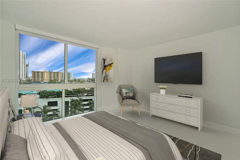 3 bedroom Condominium at 250 Sunny Isles Blvd 3-705, St Tropez On The Bay III, Sunny Isles Beach — photo 2