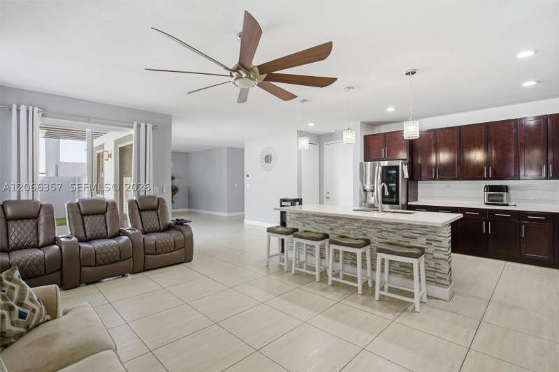 5 bedroom SingleFamilyResidence at 18350 SW 139th Path, Vanessas Place, Miami — photo 5