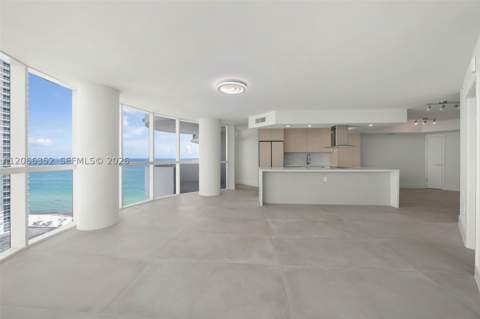 6301 Collins Ave 2307, Miami Beach FL - photo 11 of 34