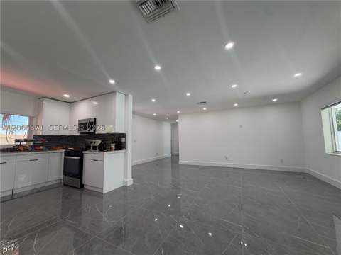 9934 SW 195th St, Cutler Bay FL - photo 11 of 29