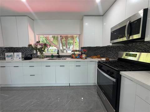 9934 SW 195th St, Cutler Bay FL - photo 15 of 29