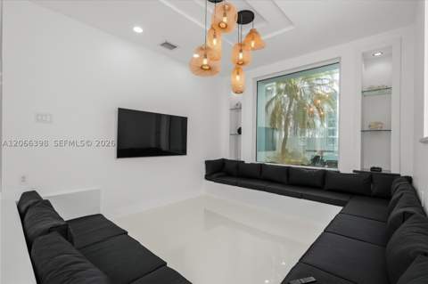 16203 NW 82nd Pl, Miami Lakes FL - photo 11 of 43