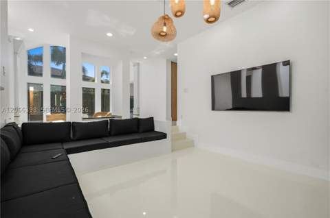 16203 NW 82nd Pl, Miami Lakes FL - photo 12 of 43