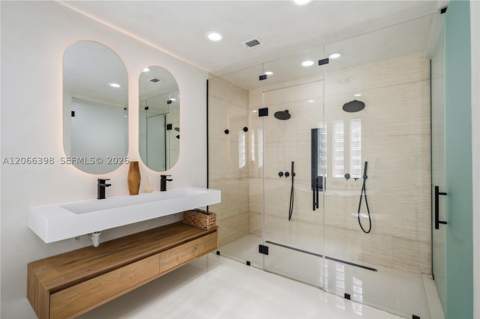 16203 NW 82nd Pl, Miami Lakes FL - photo 23 of 43