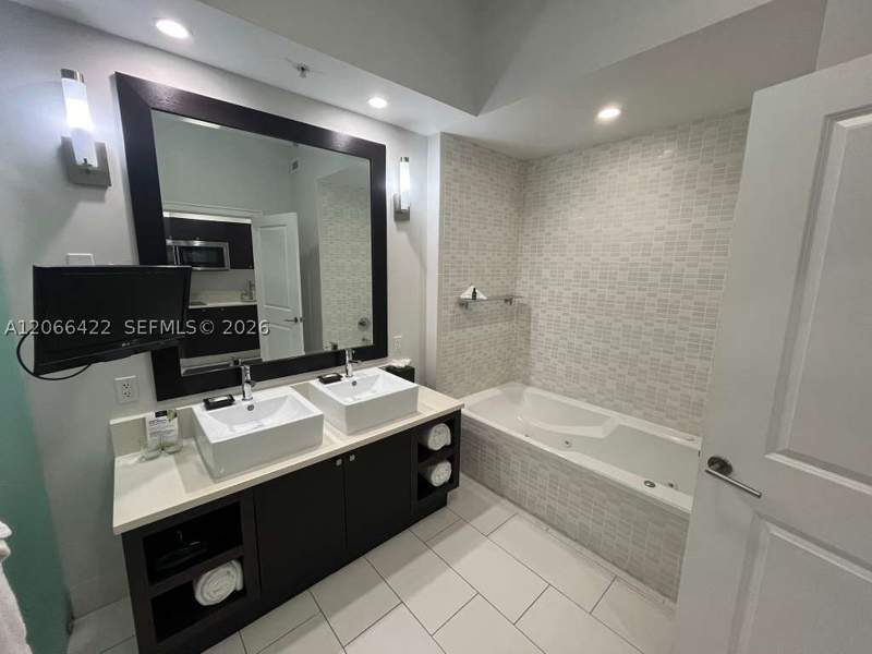 0 bedroom Condominium at 5300 NW 87th Ave 307, The Blue A Resort Hotel C, Doral — photo 3
