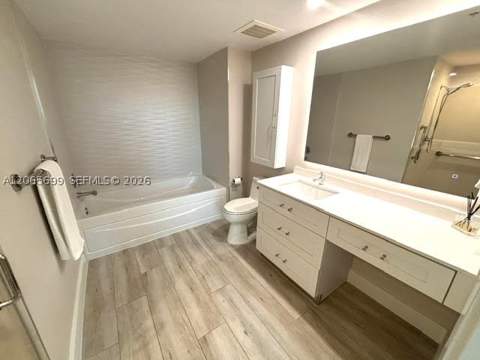 1300 Ponce De Leon Blvd 409, Coral Gables FL - photo 19 of 34