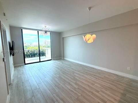 1300 Ponce De Leon Blvd 409, Coral Gables FL - photo 7 of 34