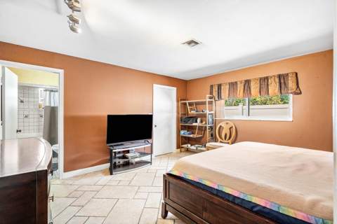 5811 SW 53rd Terrace, Davie FL - photo 16 of 41