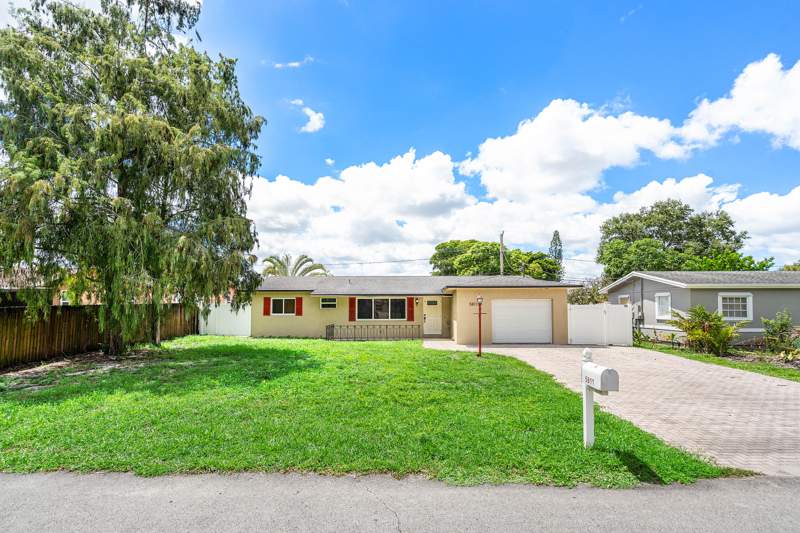 3 bedroom SingleFamilyResidence at 5811 SW 53rd Terrace, Silver Lake, Davie — photo 3