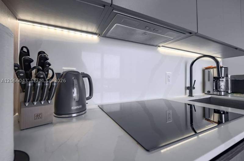 1 bedroom Condominium at 580 72nd St 1203, 72 park Condo, Miami Beach — photo 5