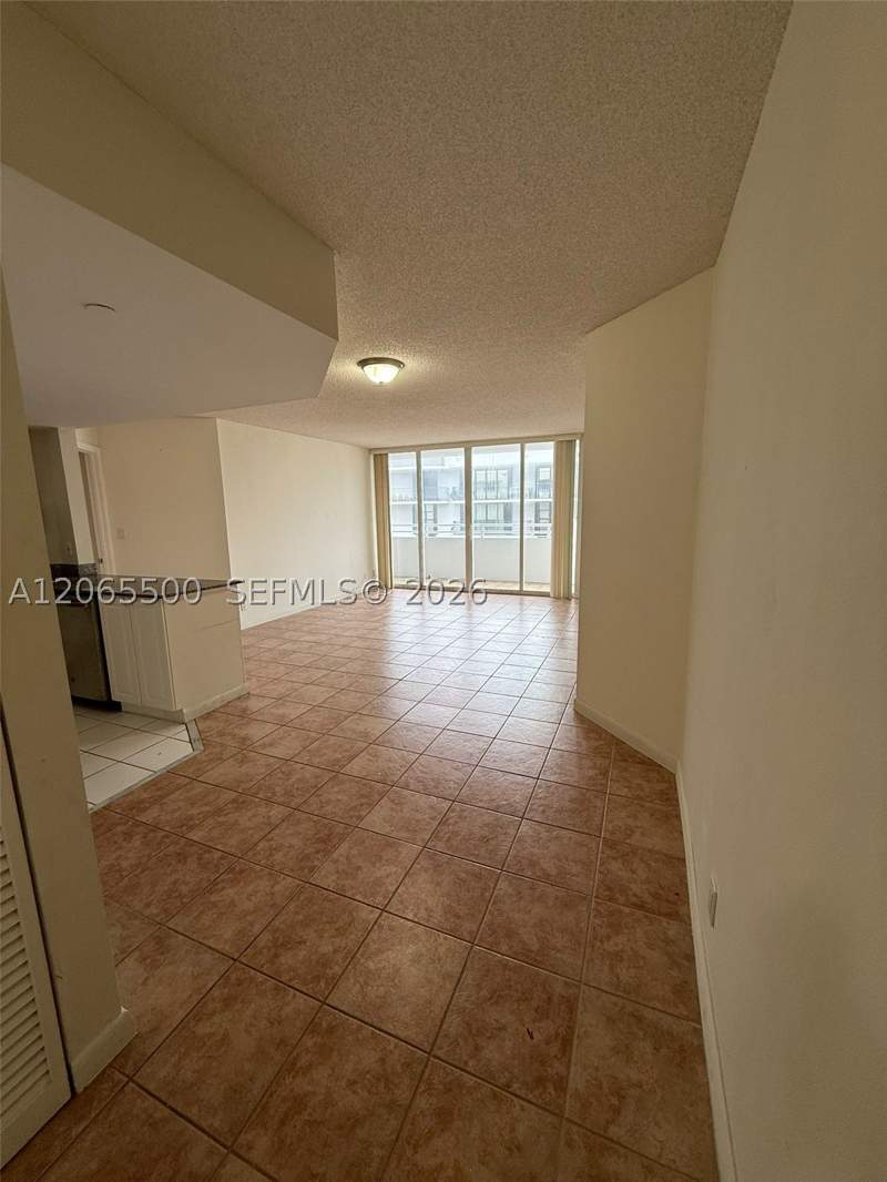 1 bedroom Condominium at 8911 Collins Ave 1103, Rimini Beach Condo, Surfside — photo 4