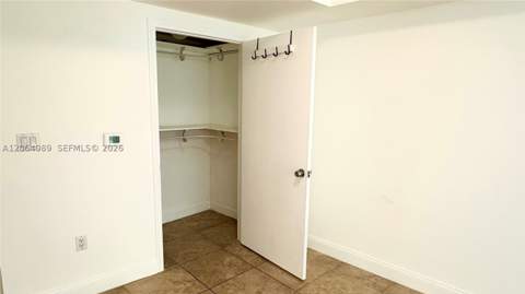 1750 N Bayshore Dr 2607, Miami FL - photo 11 of 22