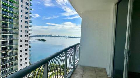 1750 N Bayshore Dr 2607, Miami FL - photo 8 of 22