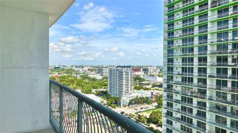 1750 N Bayshore Dr 2607, Miami FL - photo 9 of 22