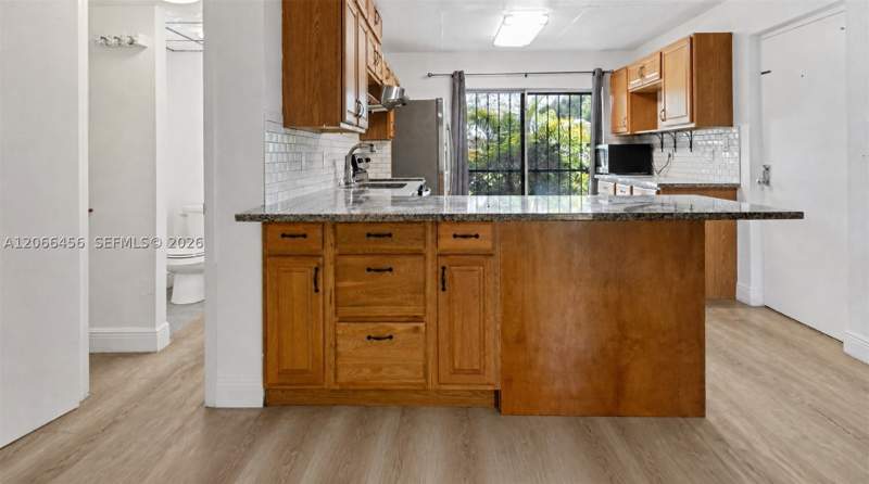 2 bedroom Townhouse at 8953 NE 4th Ave Rd 8953, Shores Villas Condo Bldg, Miami Shores — photo 3