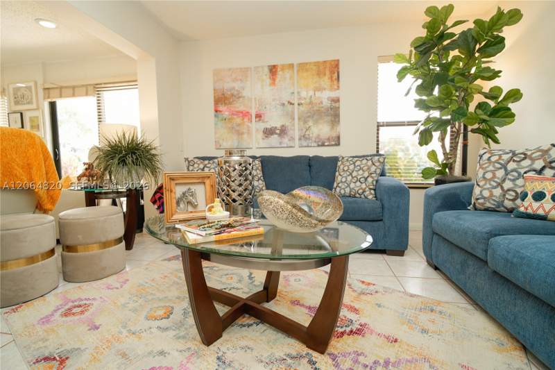 2 bedroom Condominium at 14945 SW 49th Ln H-6, Lakes Meadow Vilg Homes C, Miami — photo 2