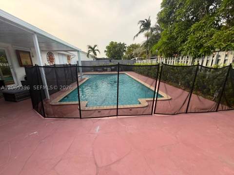 19631 NW 57th Pl, Hialeah FL - photo 9 of 16