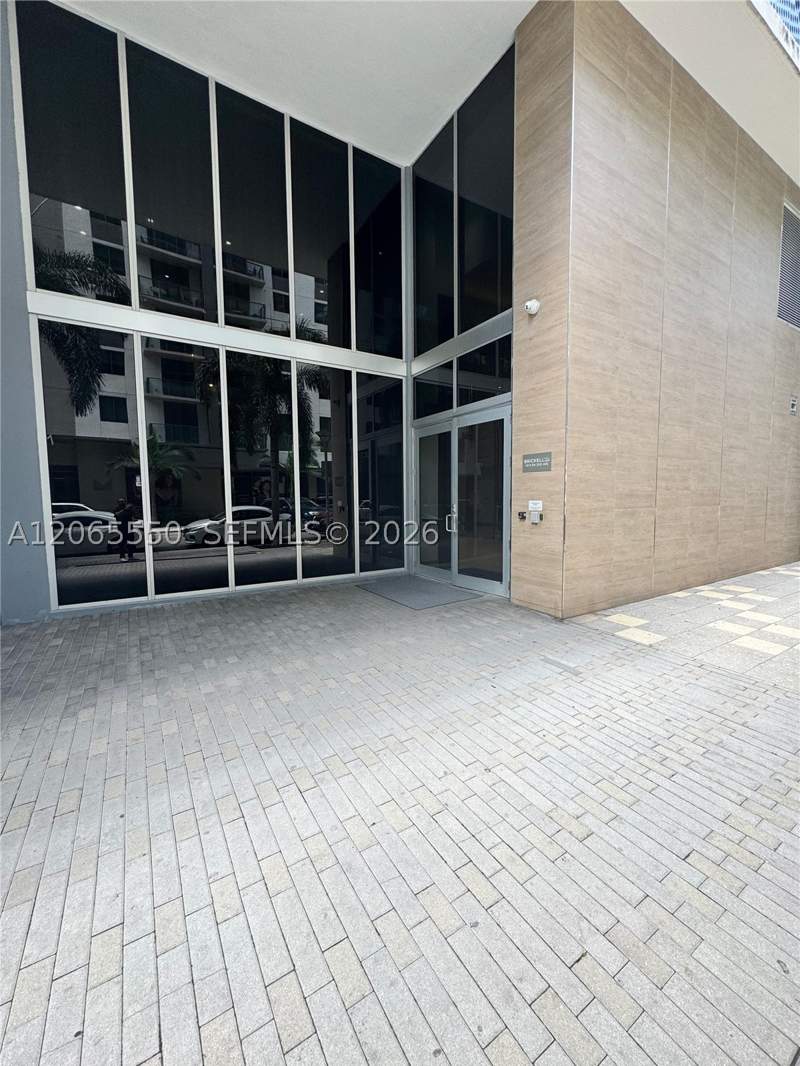 1 bedroom Condominium at 1010 SW 2nd Ave 607, Brickell Ten Condo, Miami — photo 2