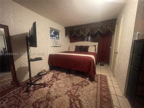 14241 NW 23rd Pl, Opa Locka FL - photo 10 of 25
