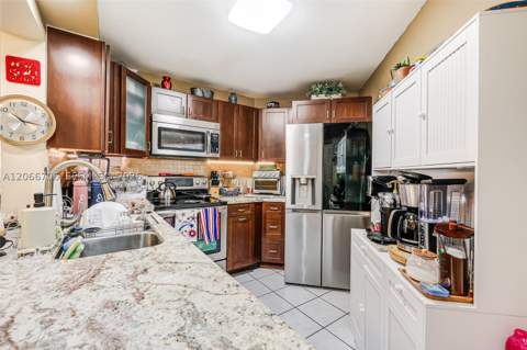 10245 NW 9th St Cir 102-9, Miami FL - photo 10 of 40