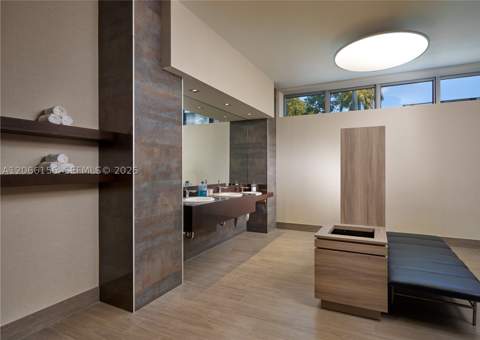 17301 Biscayne Blvd 1004, North Miami Beach FL - photo 24 of 33