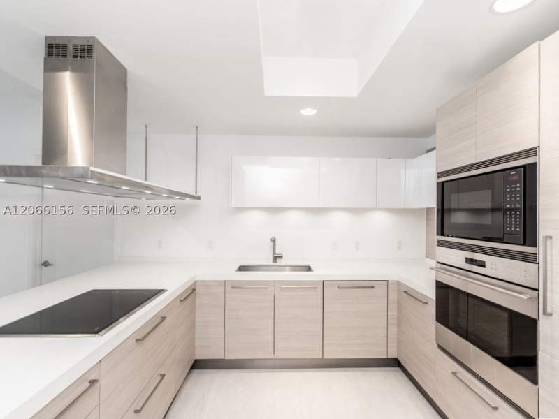 2 bedroom Condominium at 17301 Biscayne Blvd 1004, Marina Palms Residences N, North Miami Beach — photo 4