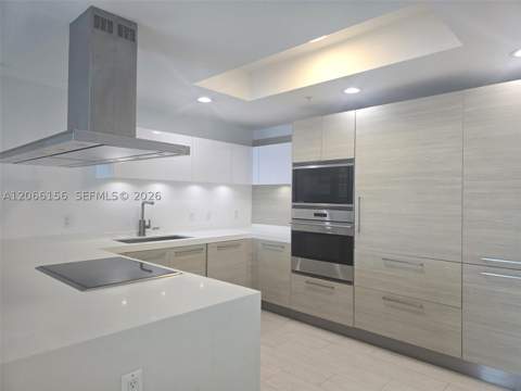 17301 Biscayne Blvd 1004, North Miami Beach FL - photo 8 of 33